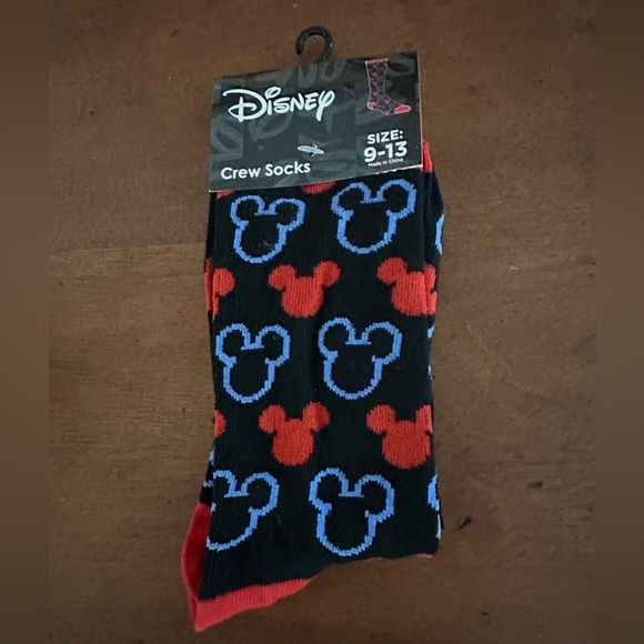 🌵3/$15 (see description) Mickey Mouse crew socks - Picture 1 of 4